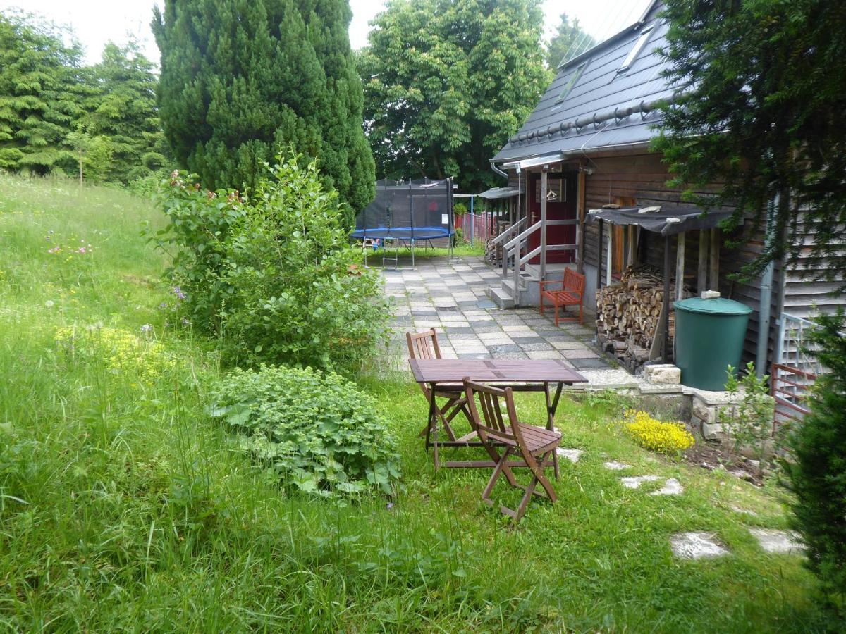 Haus Bergwiese - Fuer Naturfreunde, Familien, Wanderer Gehlberg Bagian luar foto