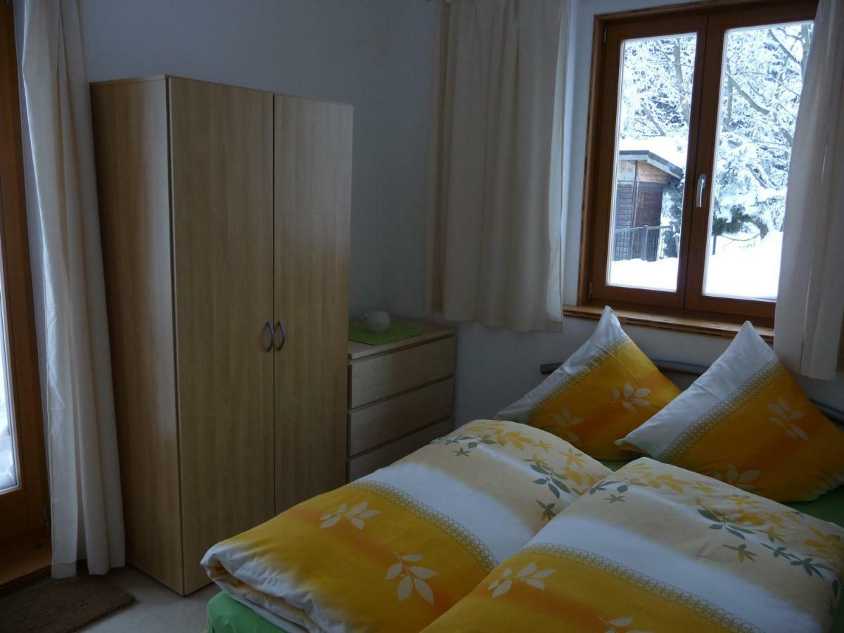 Haus Bergwiese - Fuer Naturfreunde, Familien, Wanderer Gehlberg Bagian luar foto
